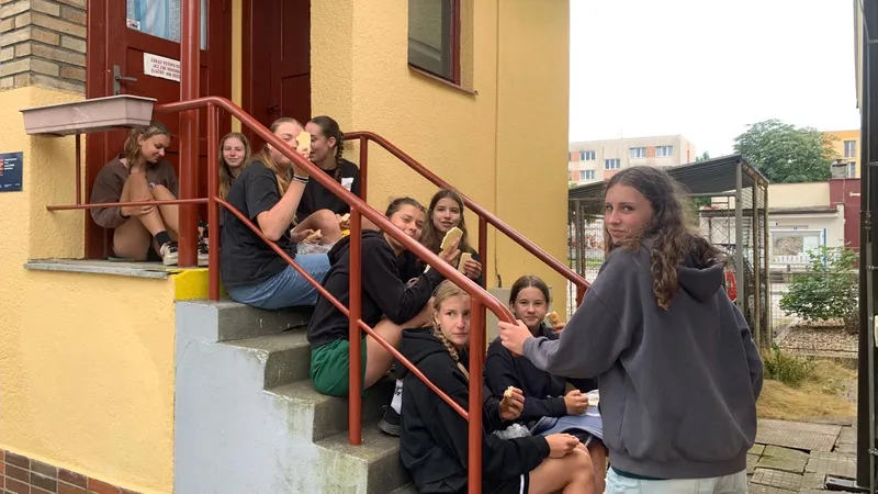 75ba507a-8e90-4144-83d2-ad804fe8f5b3